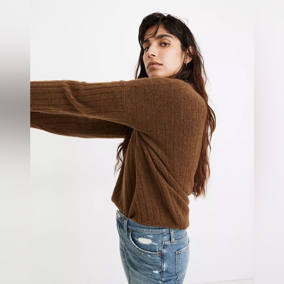 Madewell Bowden Henley Sweater in Coziest Yarn Size XS Brown Warm & Fuzzy - Picture 3 of 9